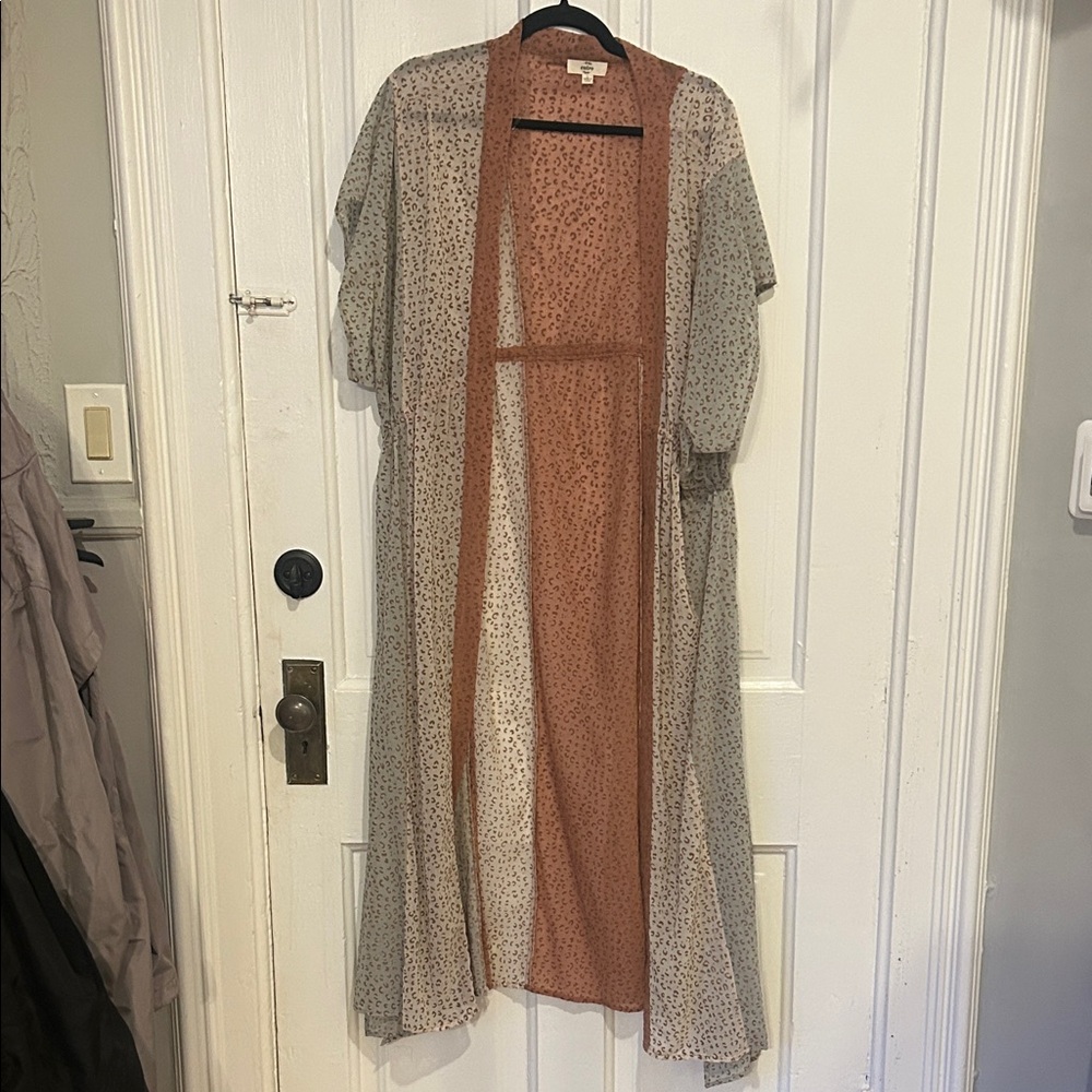 Entro Sheer Leopard Print Kimono in Gray/Light Dusty Blue/Rose Pink/and Brown